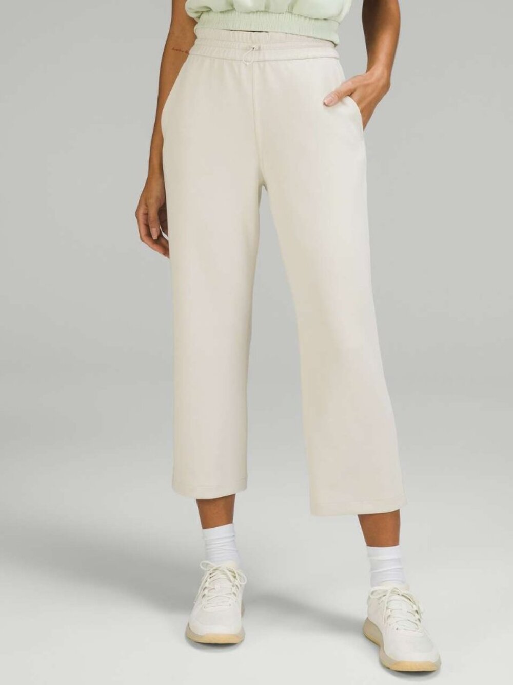 Lululemon Softstreme High-Rise Straight-Leg Cropped Pant White Opal (Cream) Sz 2